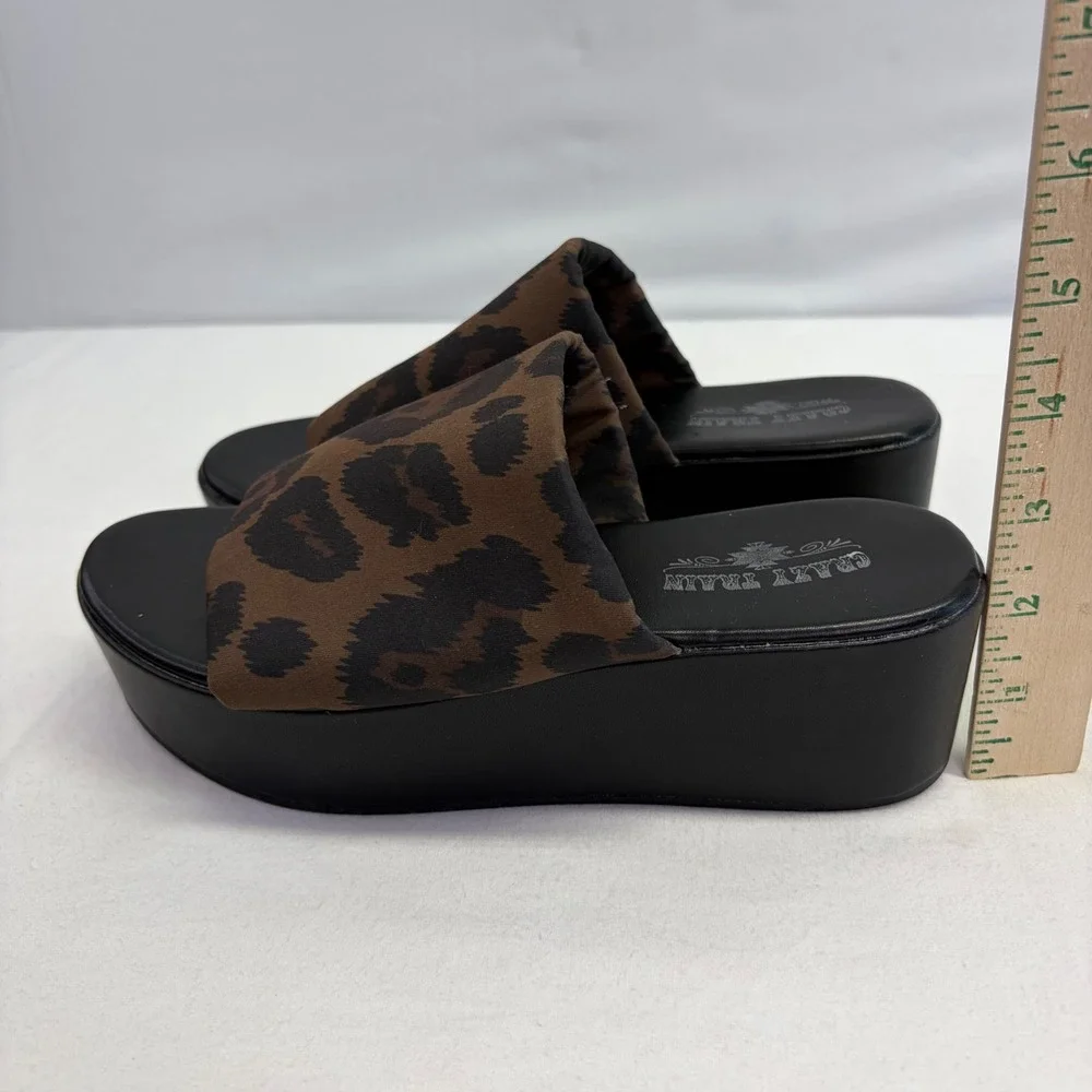 Crazy Train Leopard Platform Sandals Womens 6 Brown Black Animal Print Slides